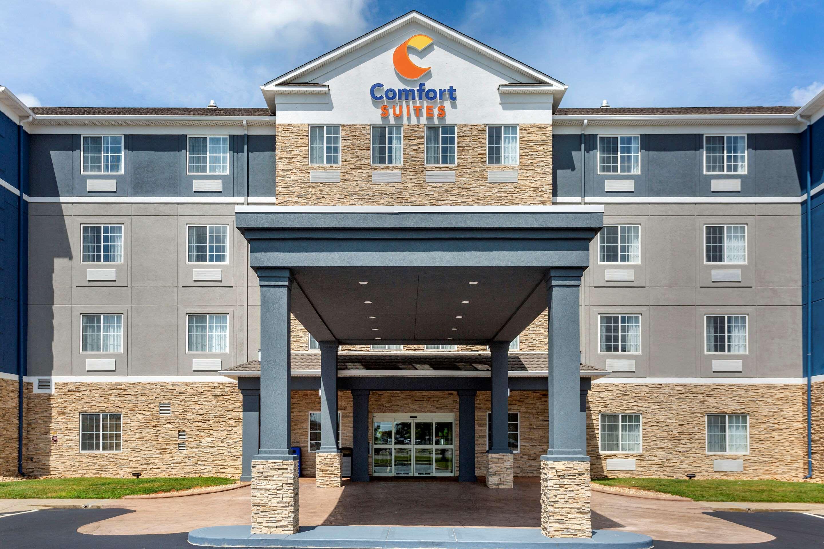 Comfort Suites Clarksville Exterior photo