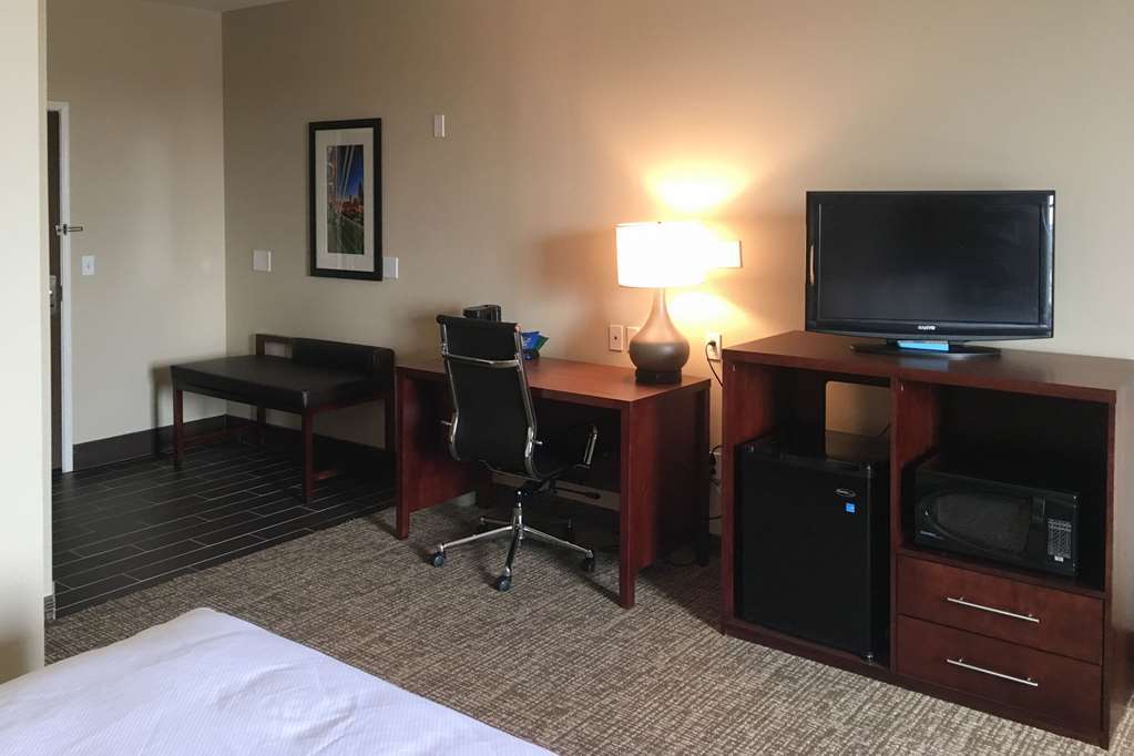 Comfort Suites Clarksville Room photo