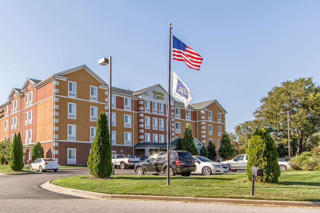 Comfort Suites Clarksville Exterior photo